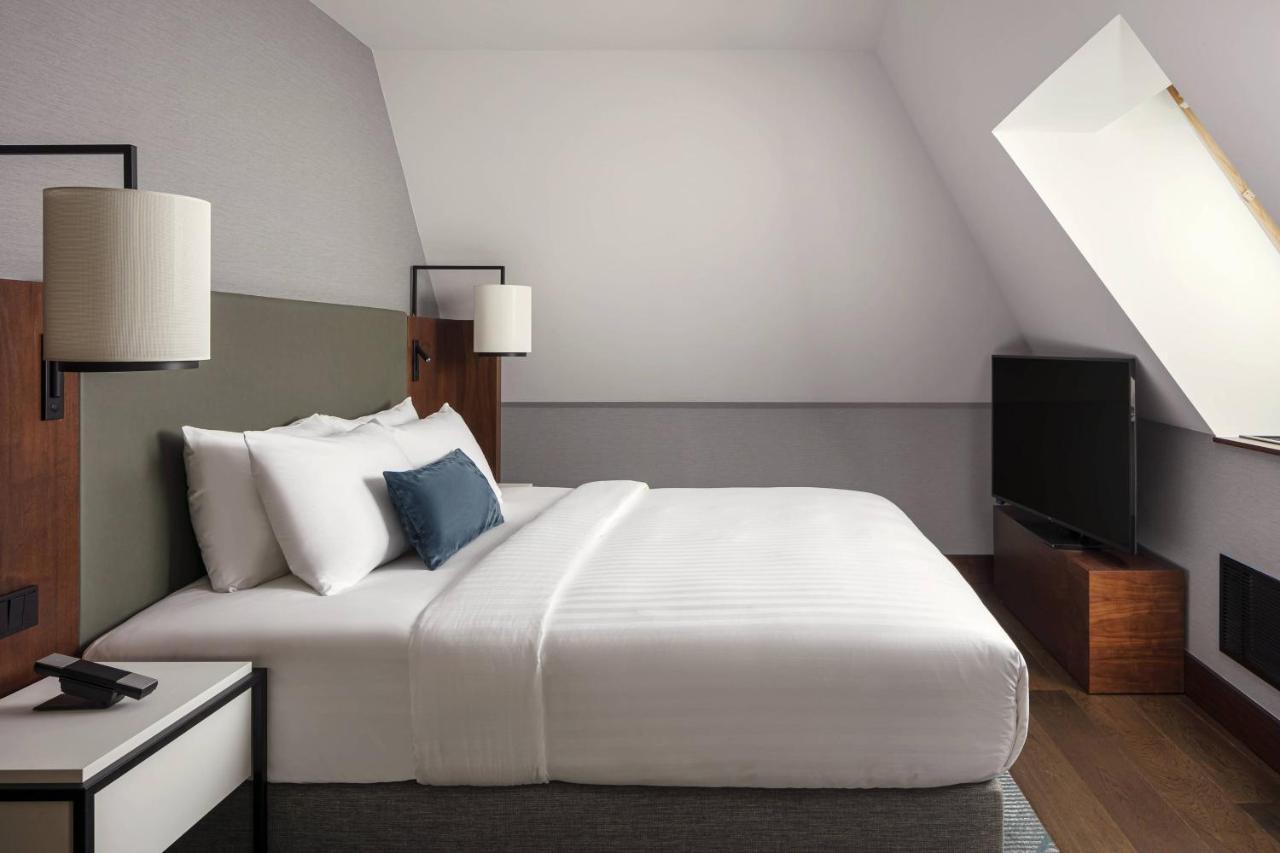 Отель Marriott